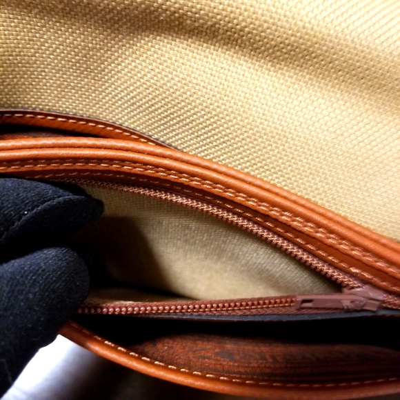 Vintage 1980's YVES SAINT LAURENT Canvas & Leather Clutch. - Picture 7 of 9